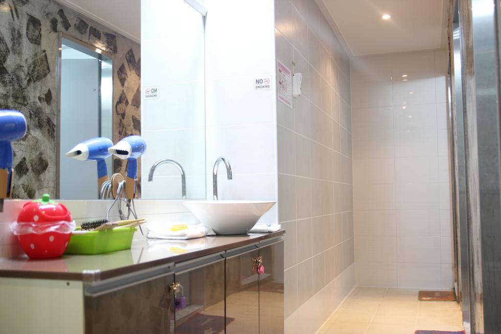 Guesthouse 710 In Haeundae Busan Exterior photo